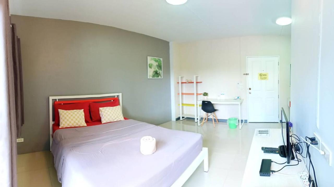 Room 9 Residence (Adults Only) Pluak Daeng Ngoại thất bức ảnh