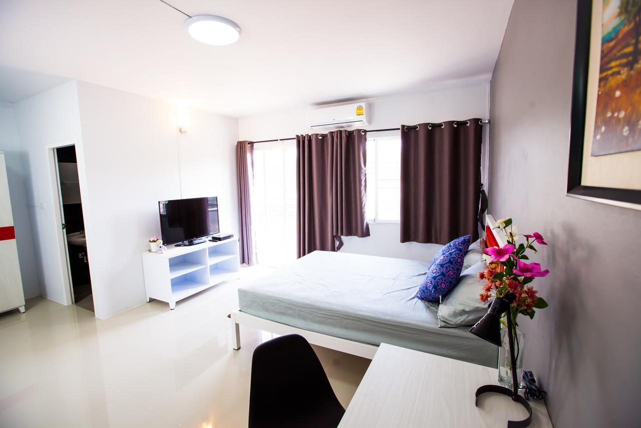 Room 9 Residence (Adults Only) Pluak Daeng Ngoại thất bức ảnh